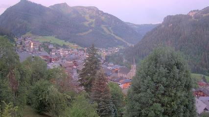 Avoriaz: Village (avorinet.com)