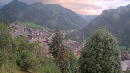Avoriaz: Village (avorinet.com)