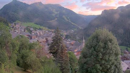 Avoriaz: Village (avorinet.com)