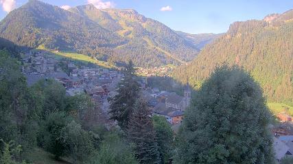 Avoriaz: Village (avorinet.com)