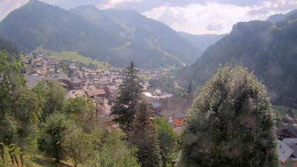 Avoriaz: Village (avorinet.com)