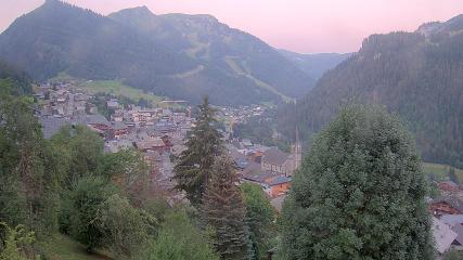 Avoriaz: Village (avorinet.com)