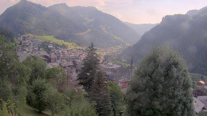 Avoriaz: Village (avorinet.com)