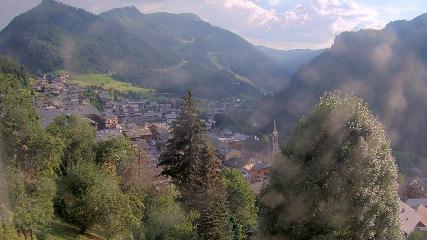 Avoriaz: Village (avorinet.com)