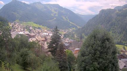 Avoriaz: Village (avorinet.com)