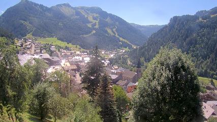 Avoriaz: Village (avorinet.com)