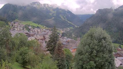 Avoriaz: Village (avorinet.com)