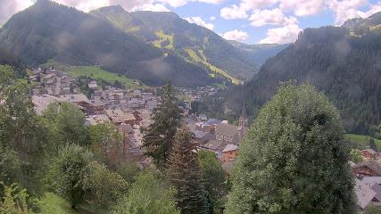 Avoriaz: Village (avorinet.com)