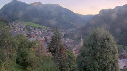 Avoriaz: Village (avorinet.com)