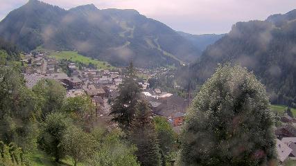 Avoriaz: Village (avorinet.com)