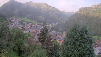 Avoriaz: Village (avorinet.com)