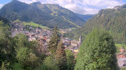 Avoriaz: Village (avorinet.com)