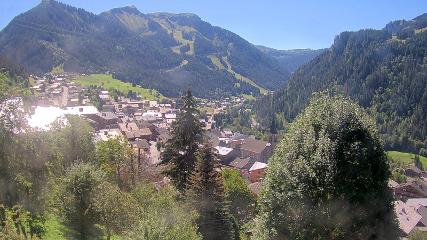 Avoriaz: Village (avorinet.com)