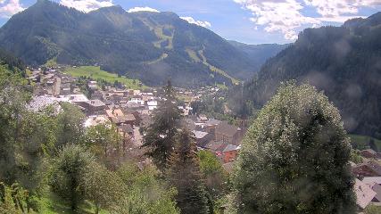Avoriaz: Village (avorinet.com)
