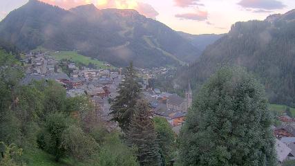 Avoriaz: Village (avorinet.com)