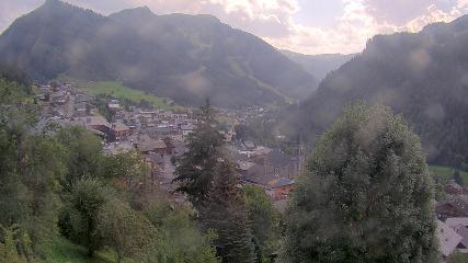 Avoriaz: Village (avorinet.com)