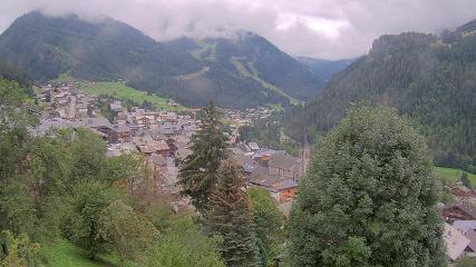 Avoriaz: Village (avorinet.com)