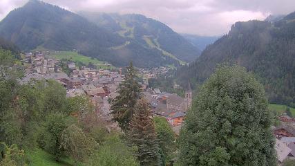 Avoriaz: Village (avorinet.com)