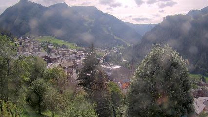 Avoriaz: Village (avorinet.com)