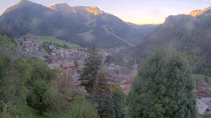 Avoriaz: Village (avorinet.com)