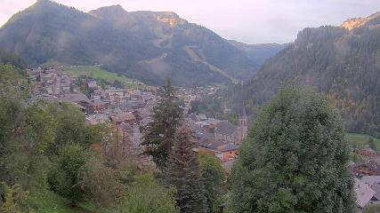 Avoriaz: Village (avorinet.com)