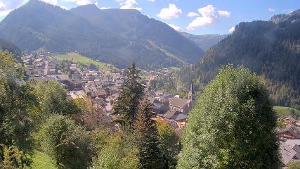 Avoriaz: Village (avorinet.com)