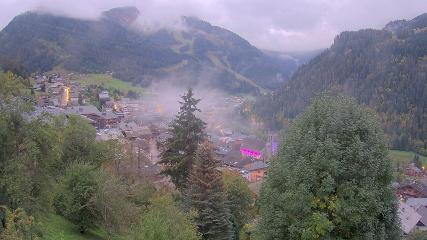 Avoriaz: Village (avorinet.com)