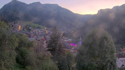 Avoriaz: Village (avorinet.com)