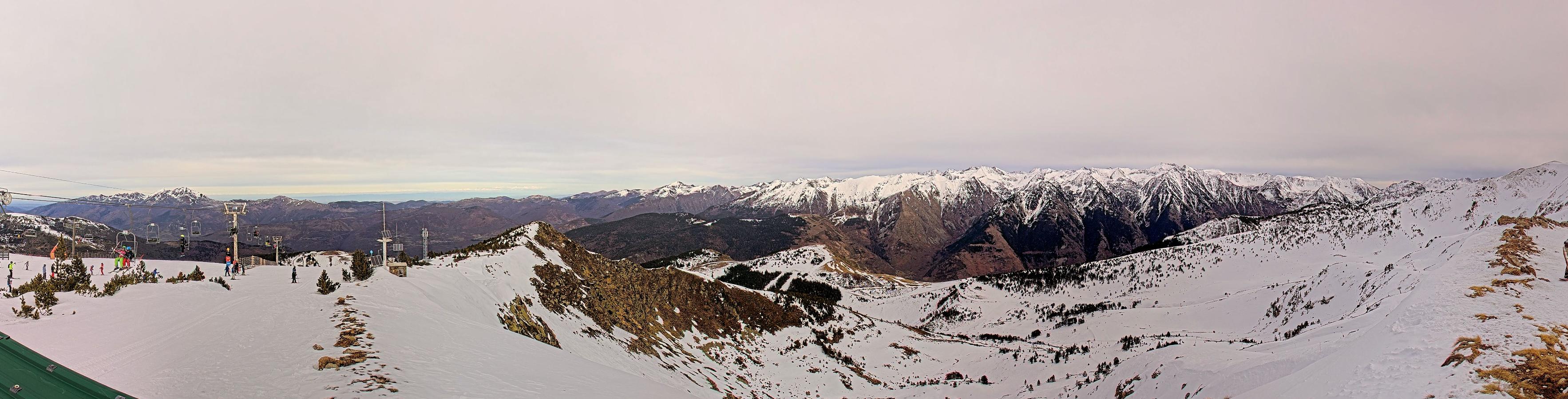 Webcam Ax 3 Domaines: Panoramique 2300m