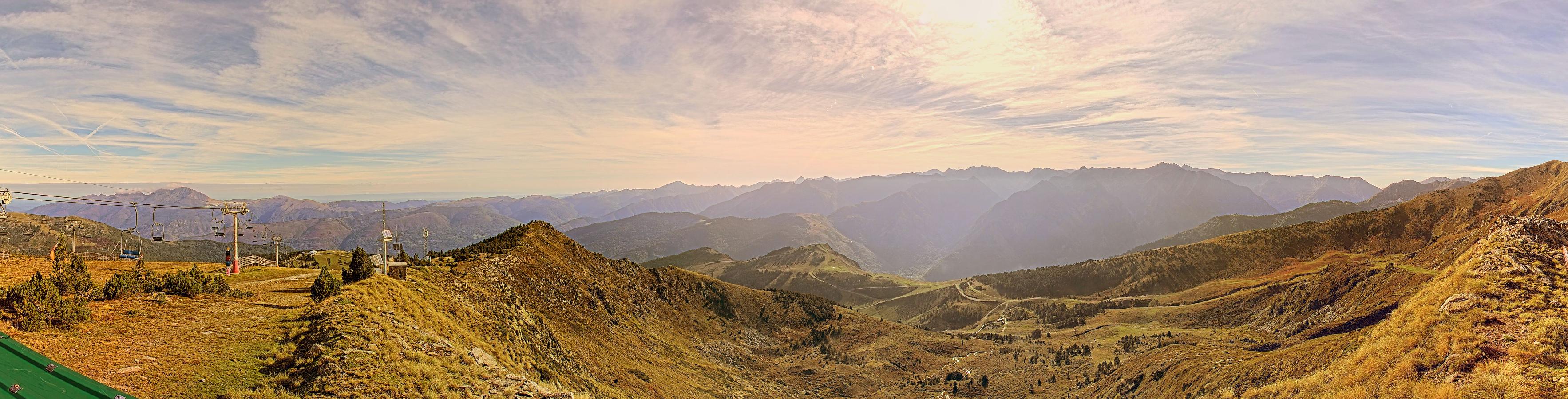 Webcam Ax 3 Domaines: Panoramique 2300m
