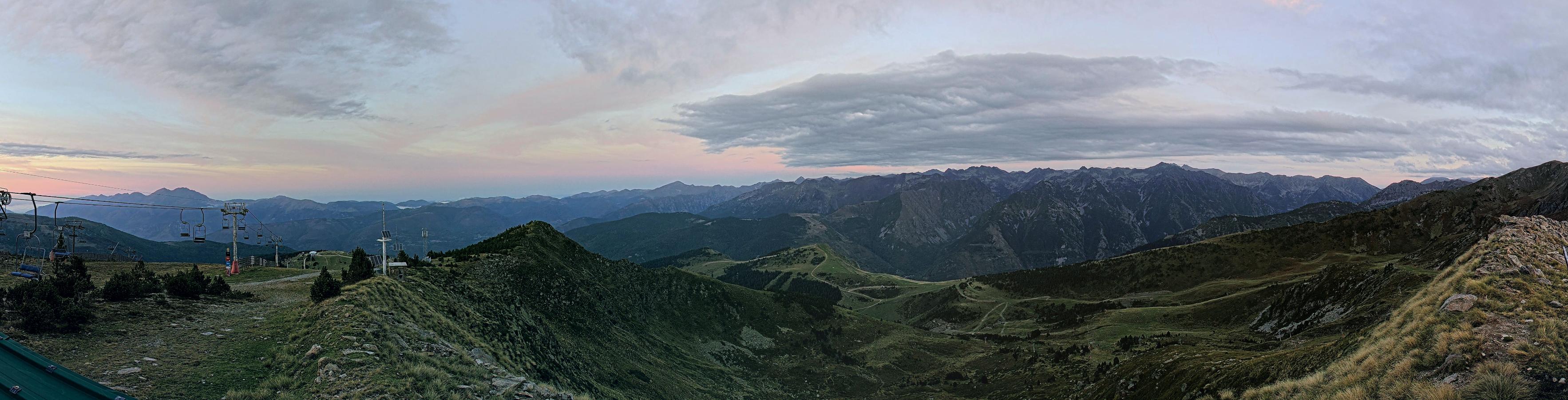 Webcam Ax 3 Domaines: Panoramique 2300m