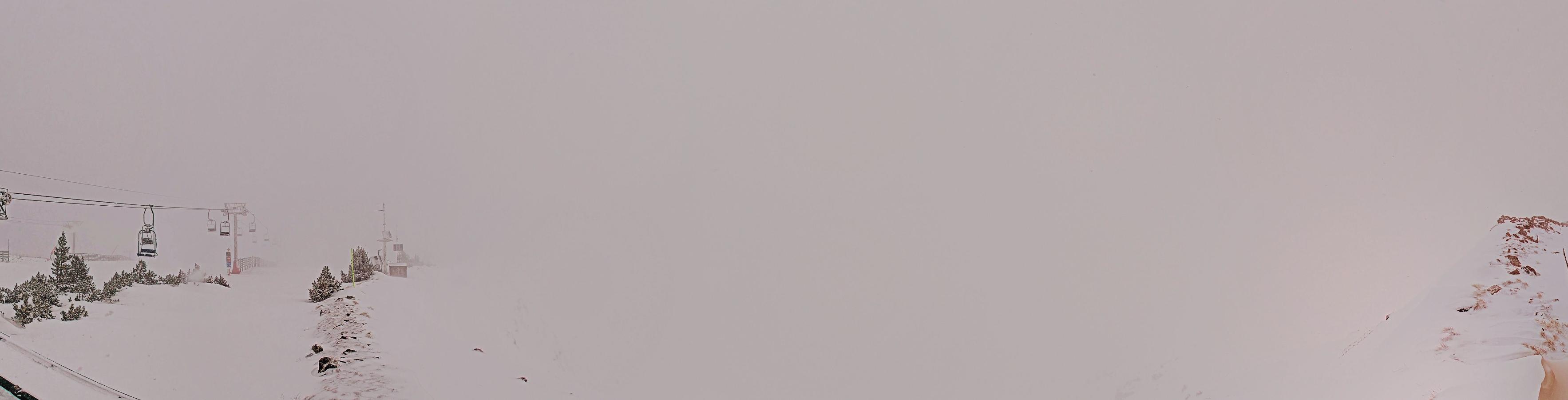 Webcam Ax 3 Domaines: Panoramique 2300m