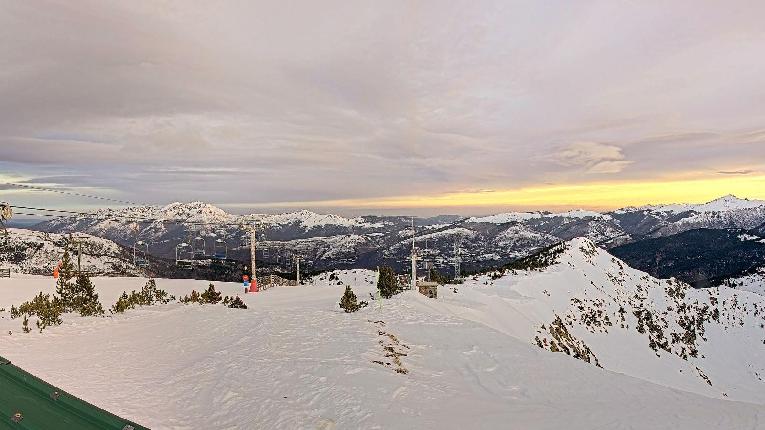 Webcam Ax 3 Domaines: Panoramique 2300m