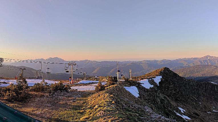 Webcam Ax 3 Domaines: Panoramique 2300m