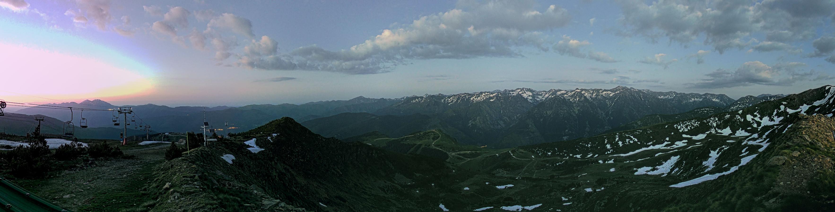 Webcam Ax 3 Domaines: Panoramique 2300m
