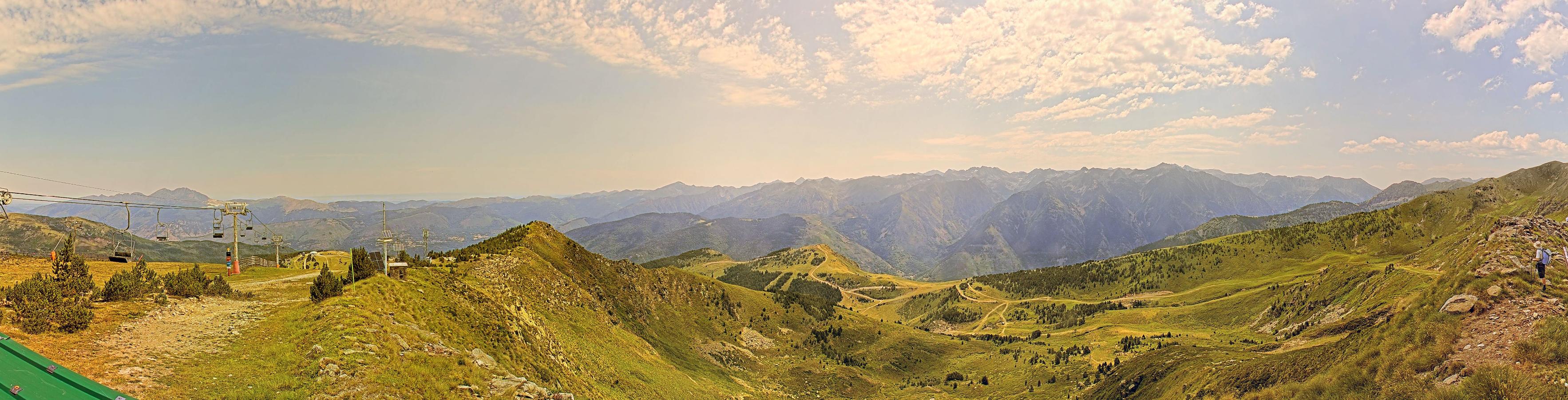 Webcam Ax 3 Domaines: Panoramique 2300m