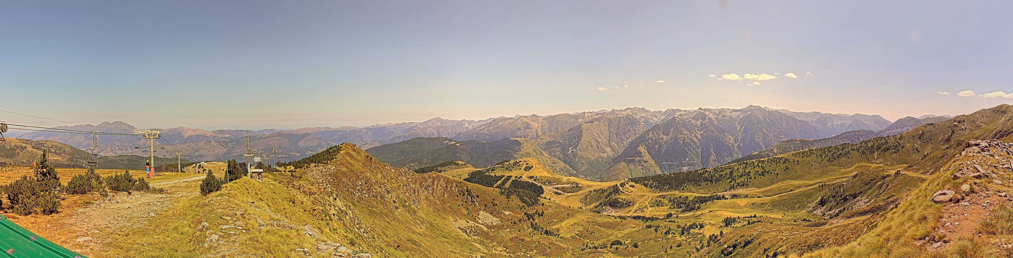 Webcam Ax 3 Domaines: Panoramique 2300m