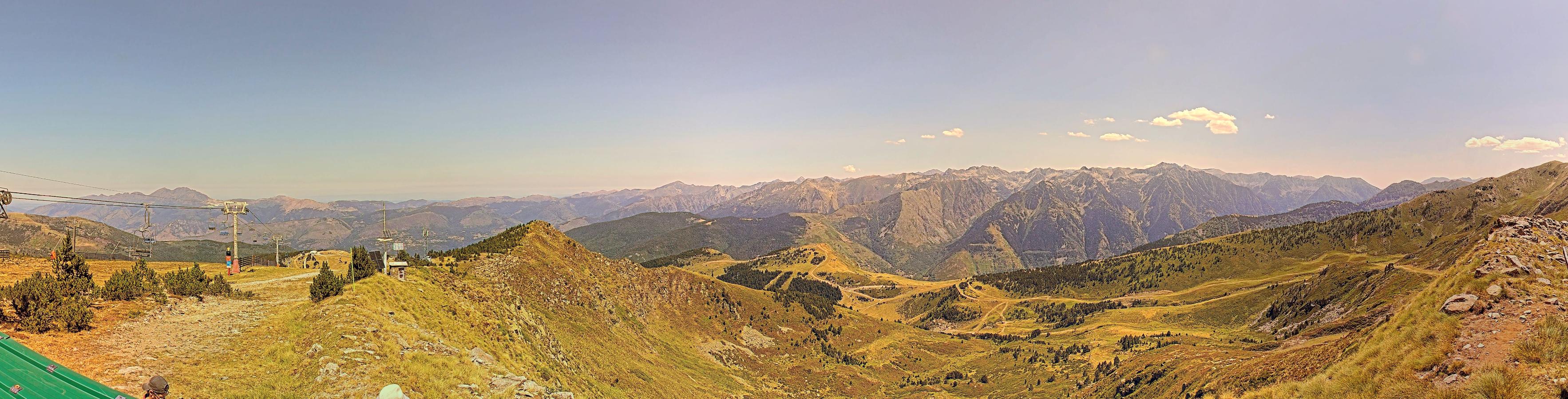 Webcam Ax 3 Domaines: Panoramique 2300m