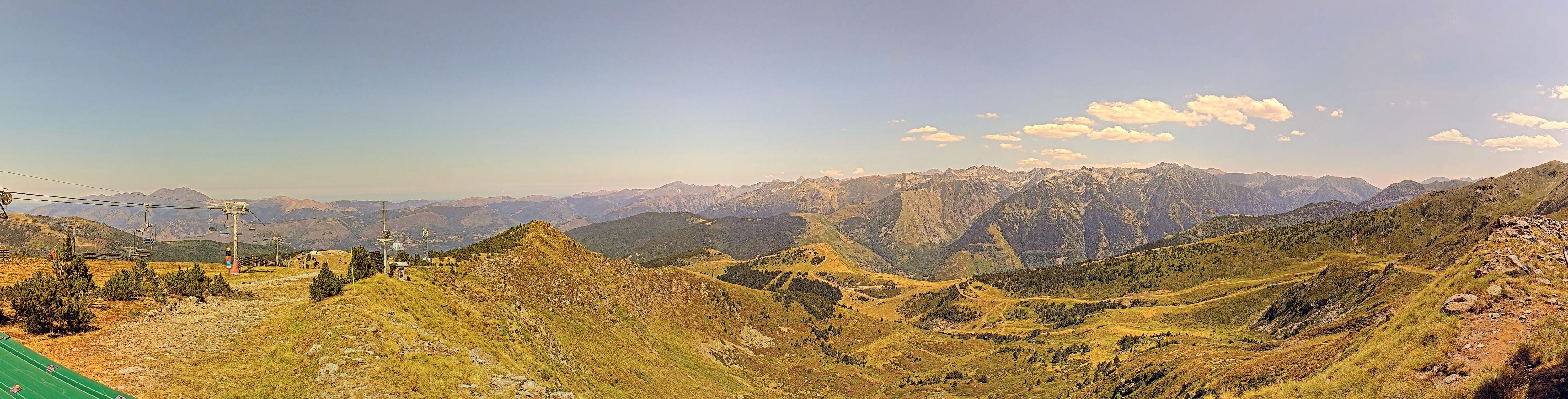 Webcam Ax 3 Domaines: Panoramique 2300m