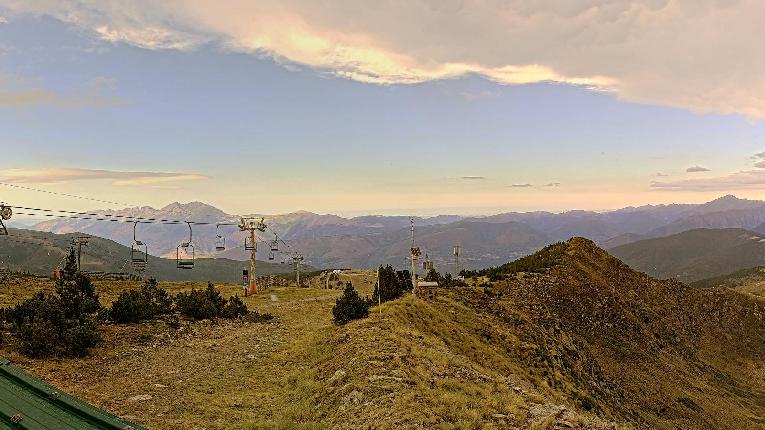 Webcam Ax 3 Domaines: Panoramique 2300m
