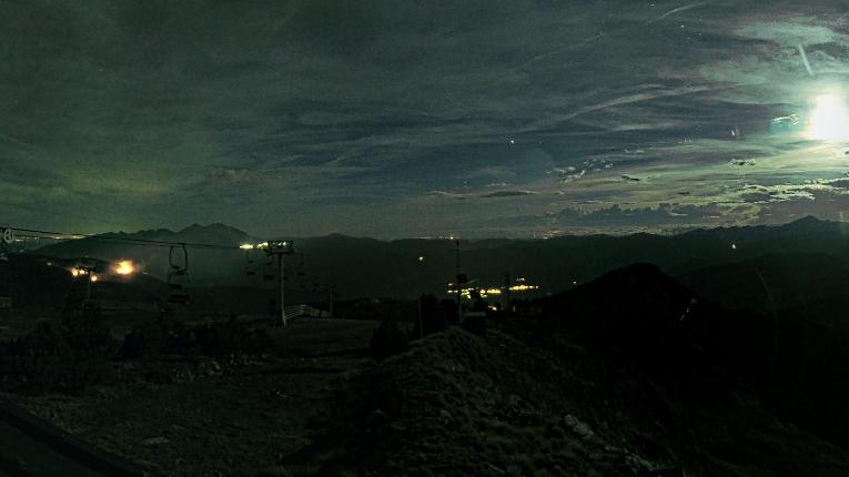 Webcam Ax 3 Domaines: Panoramique 2300m