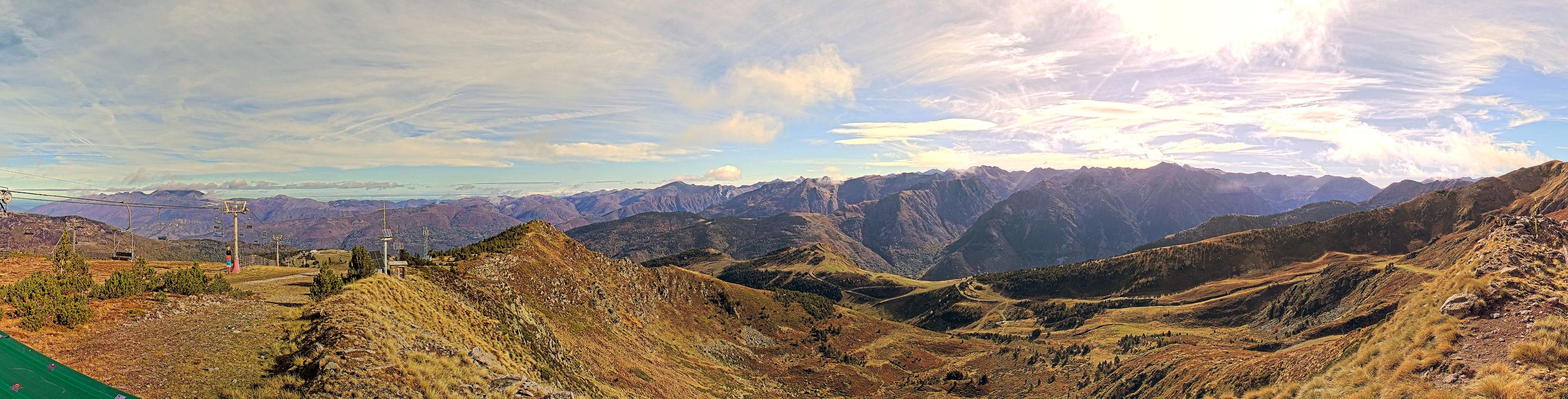 Webcam Ax 3 Domaines: Panoramique 2300m