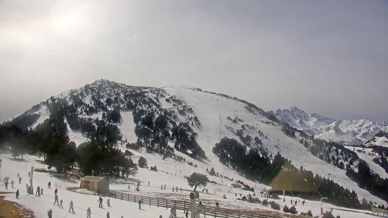 Webcam Ax 3 Domaines: Saquet 2000m