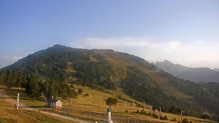 Webcam Ax 3 Domaines: Saquet 2000m
