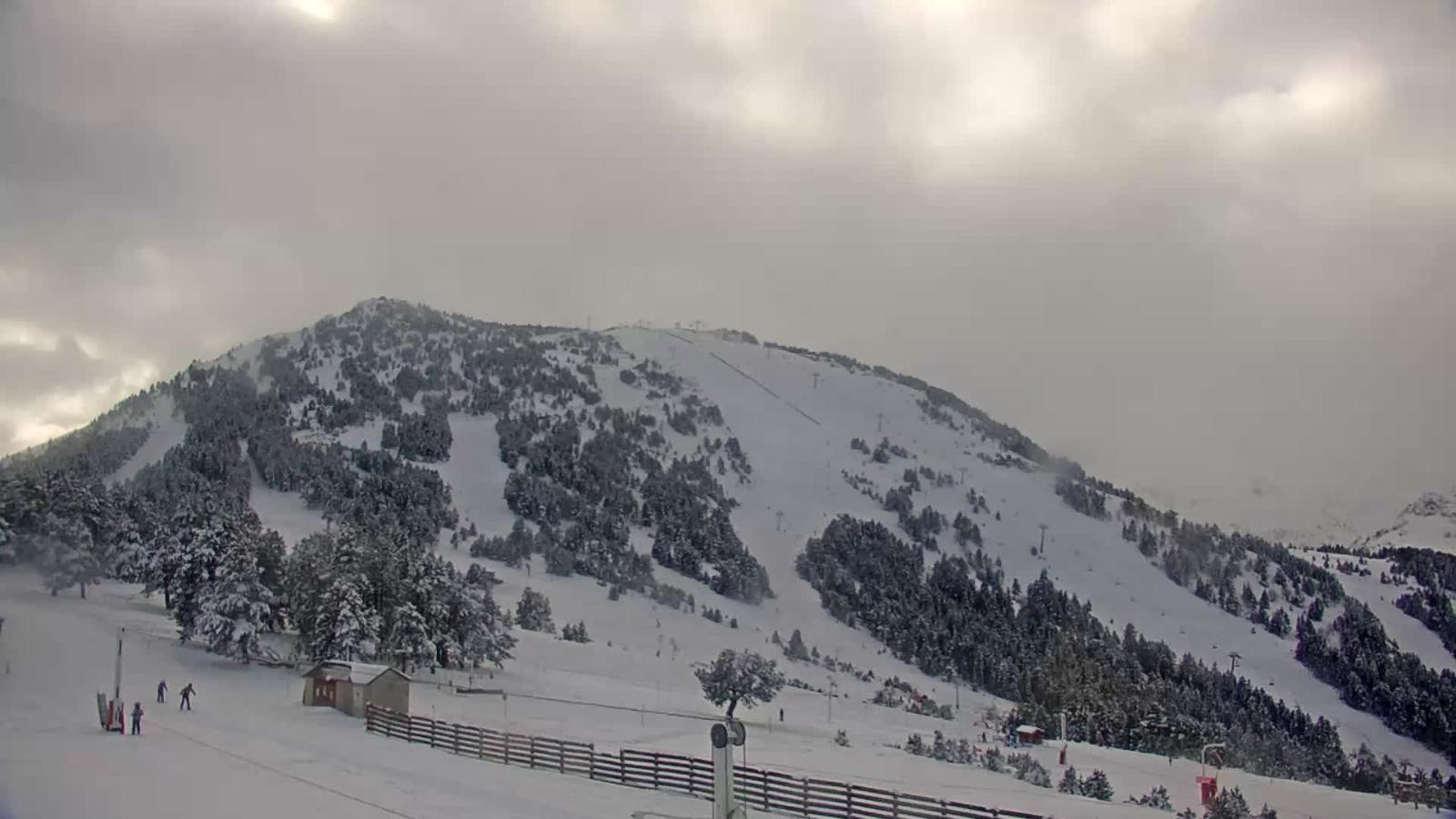 Webcam Ax 3 Domaines: Saquet 2000m