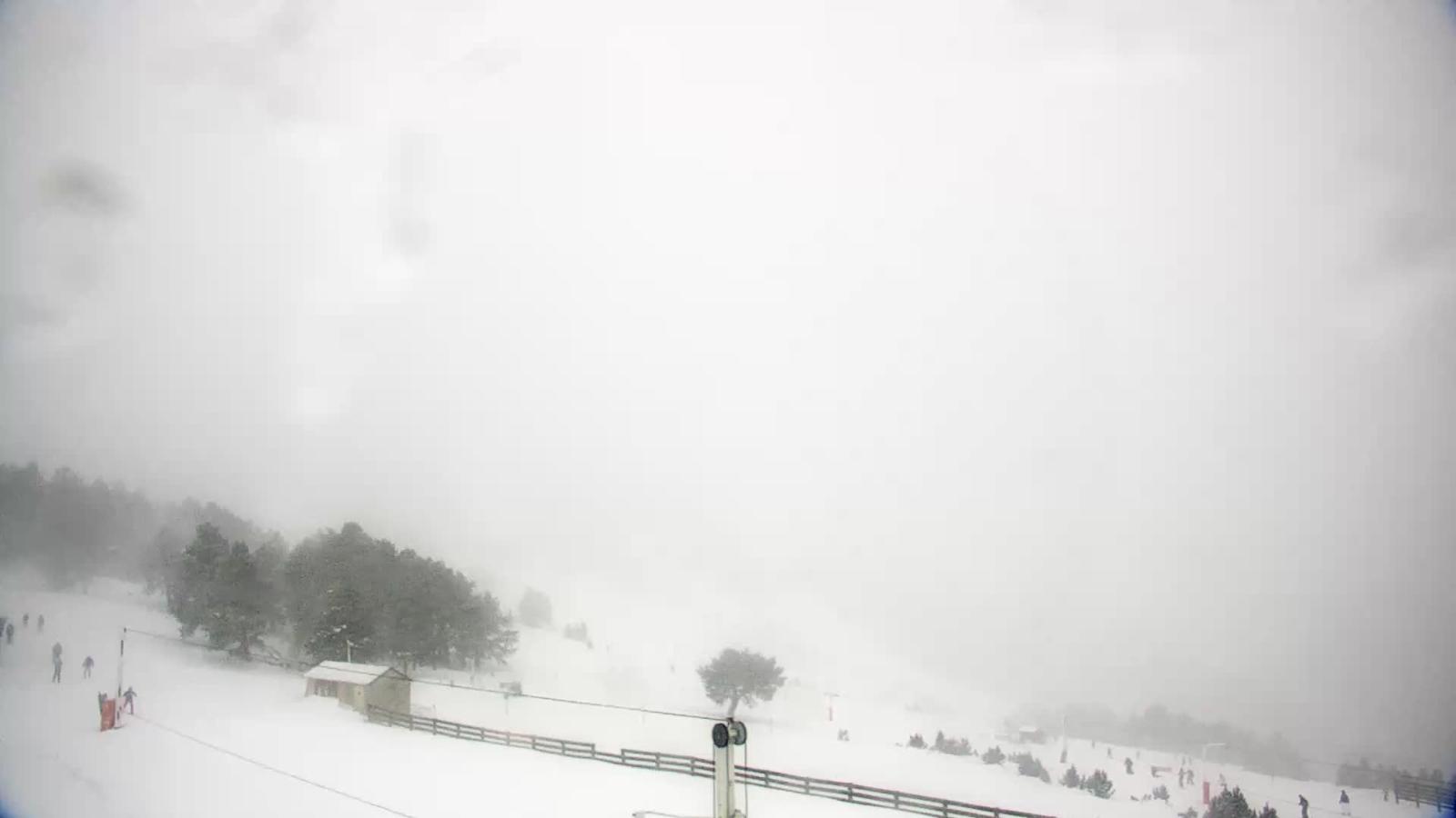 Webcam Ax 3 Domaines: Saquet 2000m