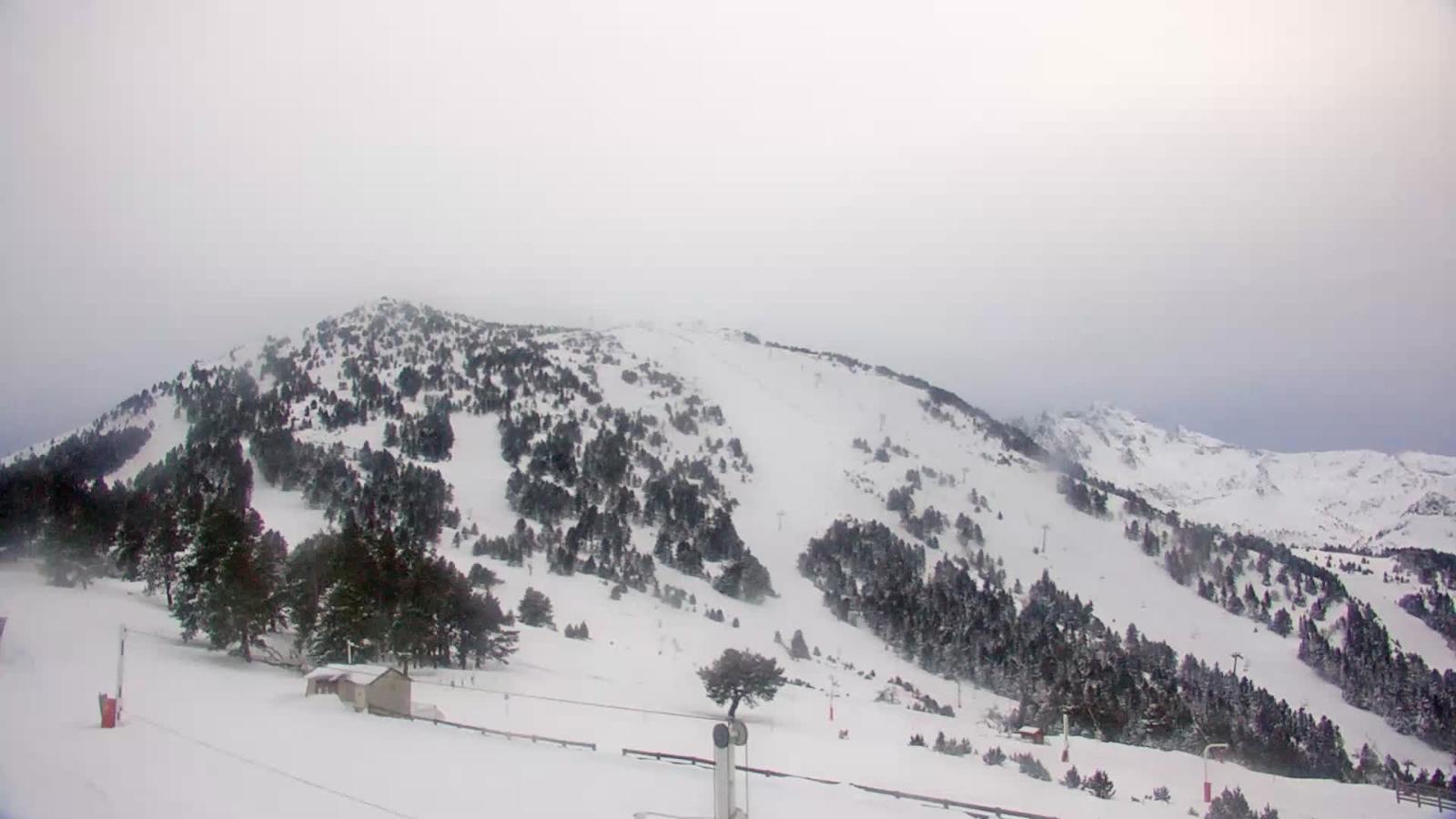 Webcam Ax 3 Domaines: Saquet 2000m