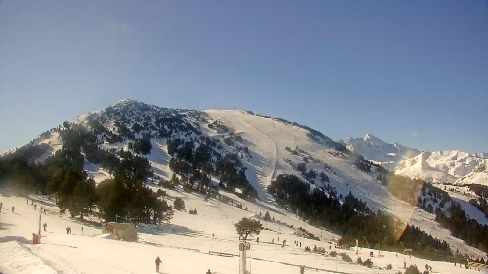 Webcam Ax 3 Domaines: Saquet 2000m