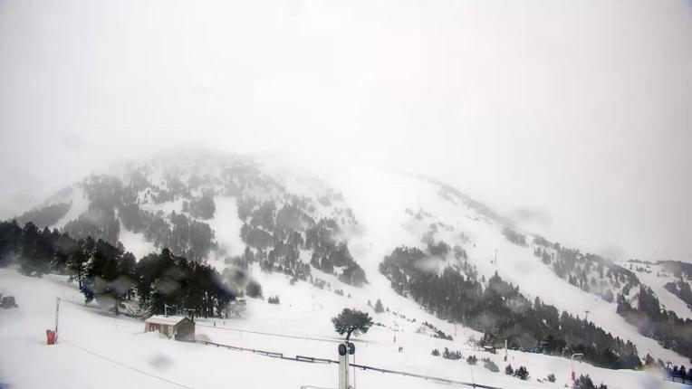 Webcam Ax 3 Domaines: Saquet 2000m