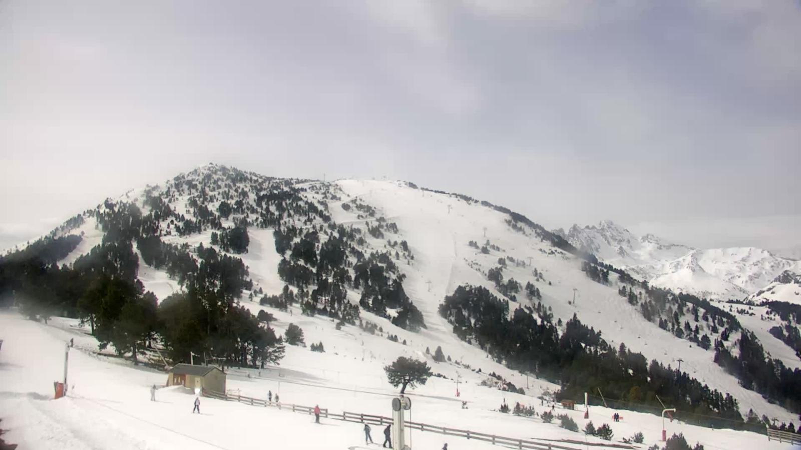 Webcam Ax 3 Domaines: Saquet 2000m